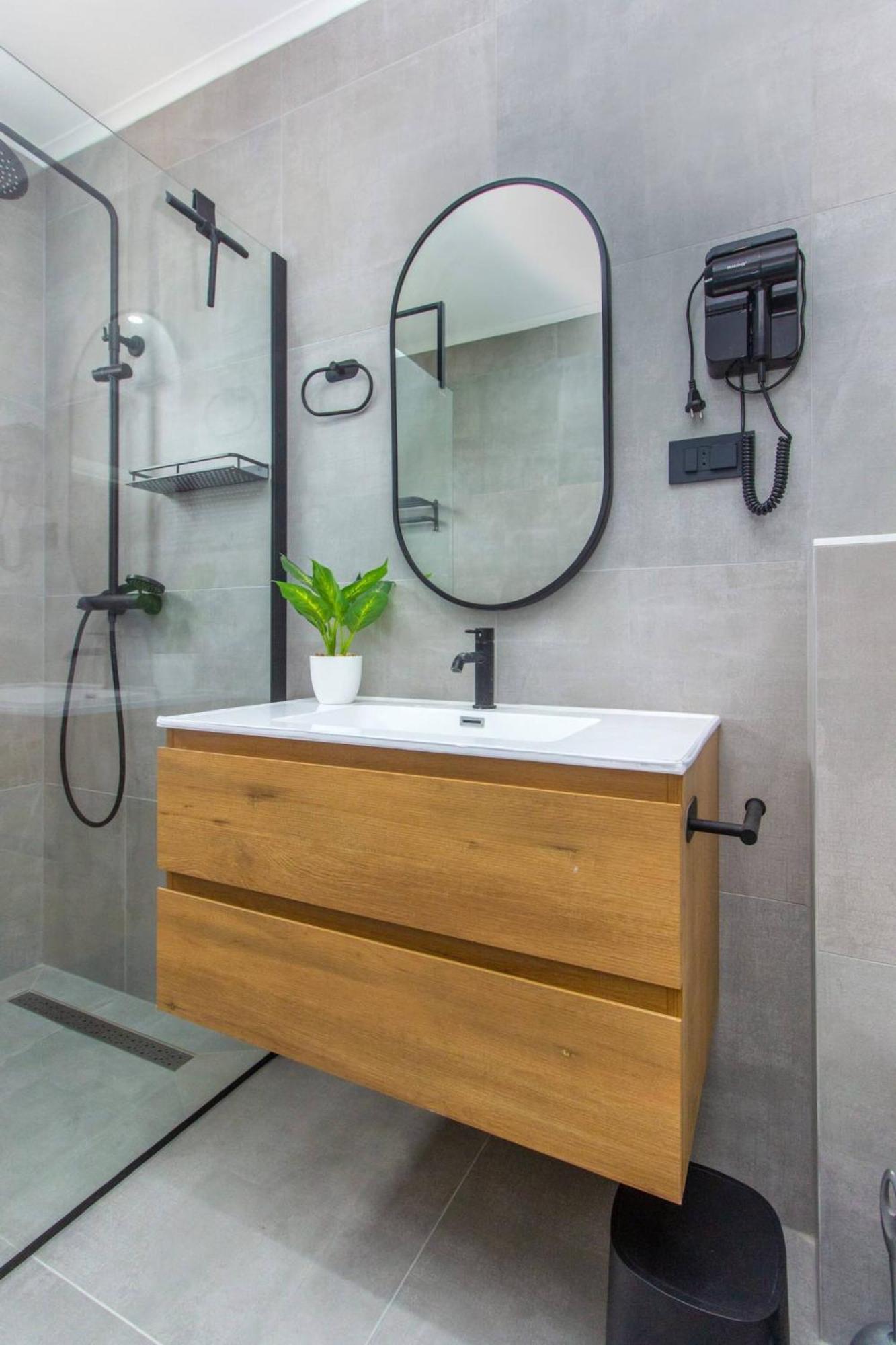 Apartments Alaga ตรีบูนย์ ภายนอก รูปภาพ