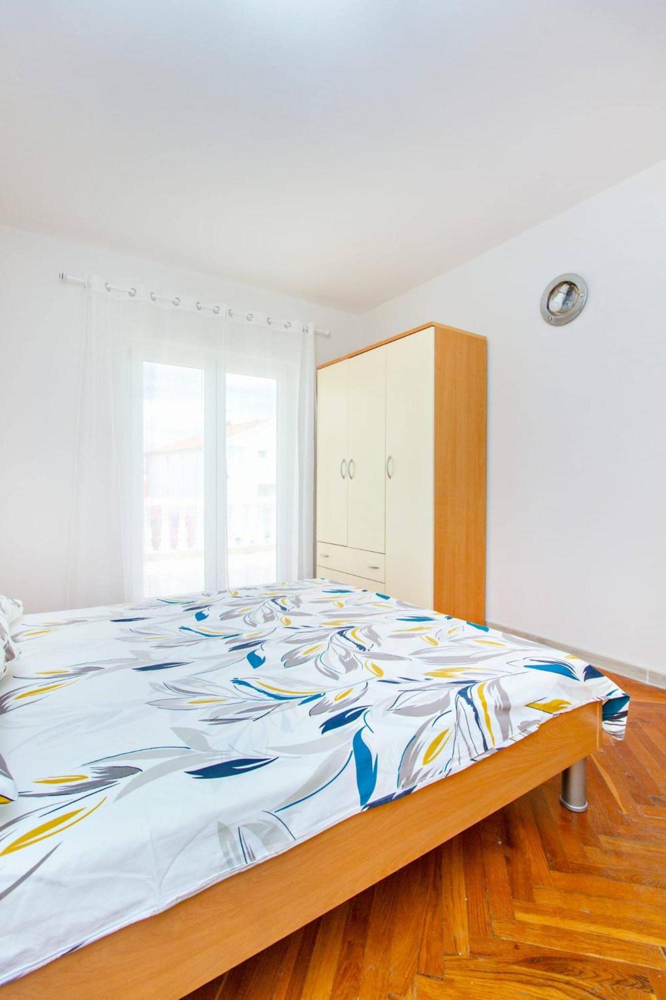 Apartments Alaga ตรีบูนย์ ภายนอก รูปภาพ