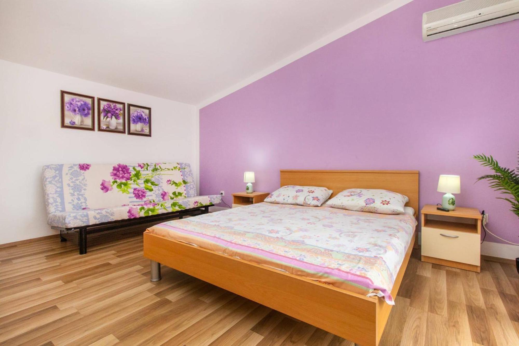Apartments Alaga ตรีบูนย์ ภายนอก รูปภาพ